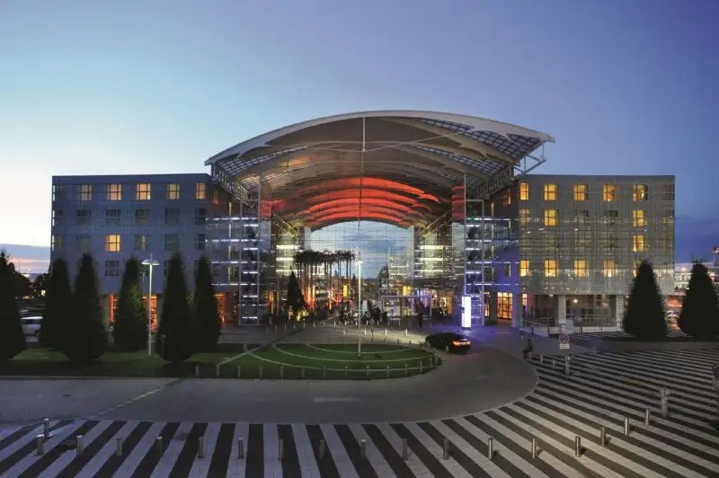 HILTON MUNICH AIRPORT (EX. KEMPINSKI AIRPORT)