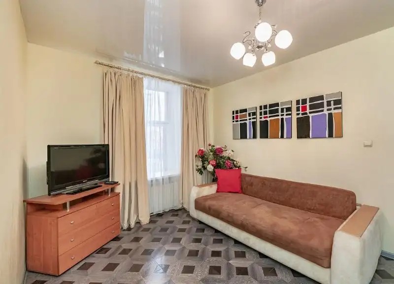 SUNRISE FLAT НА УЛИЦЕ СВЕТЛАНСКАЯ