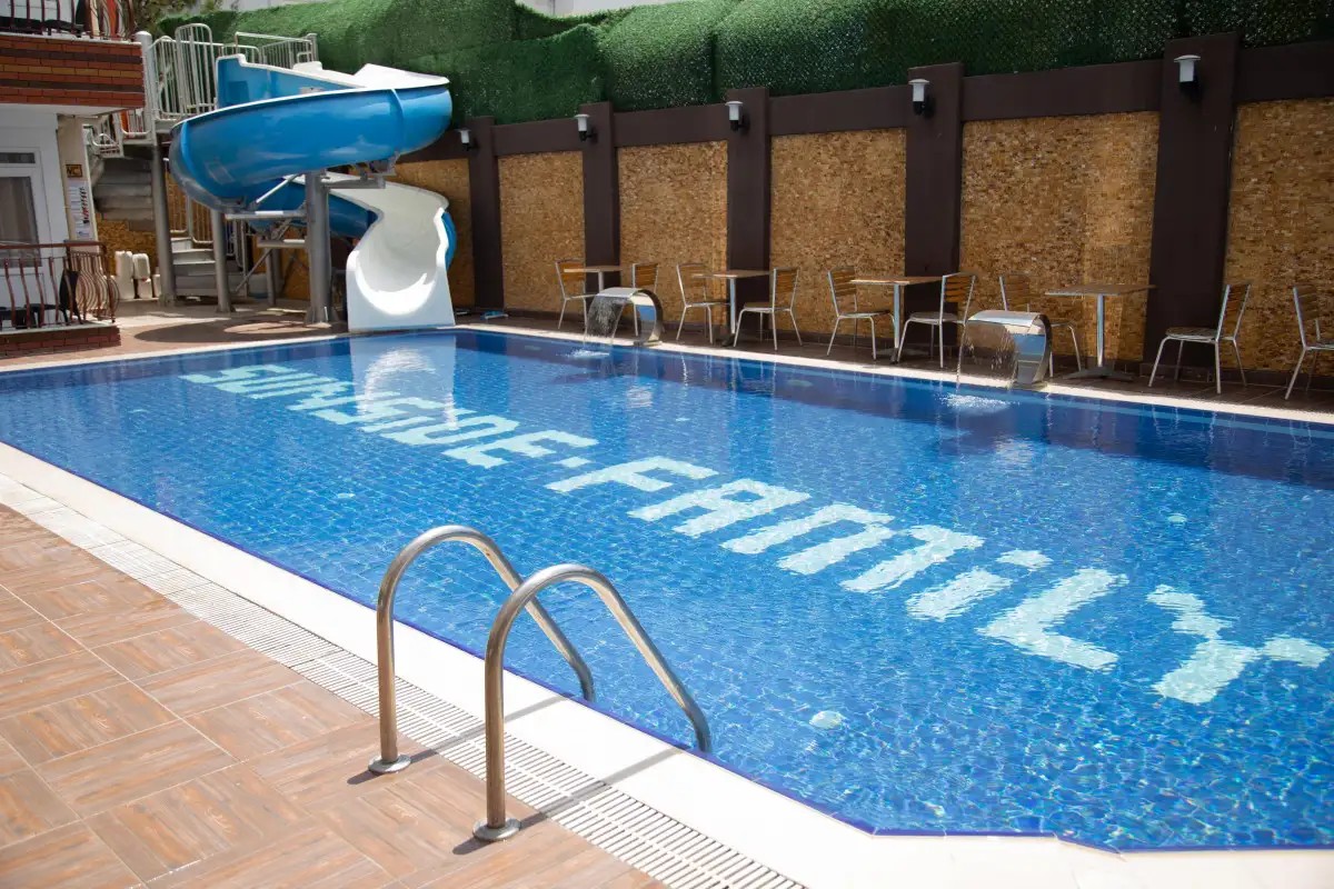 SUNSIDE FAMILY HOTEL (EX. IKBAL)