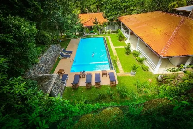 BEACH GROVE VILLAS