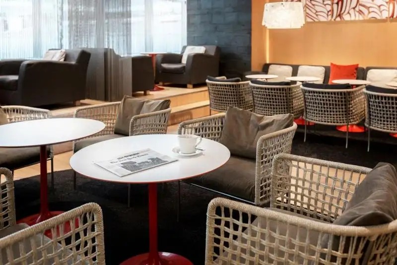 HILTON HELSINKI-VANTAA AIRPORT HOTEL