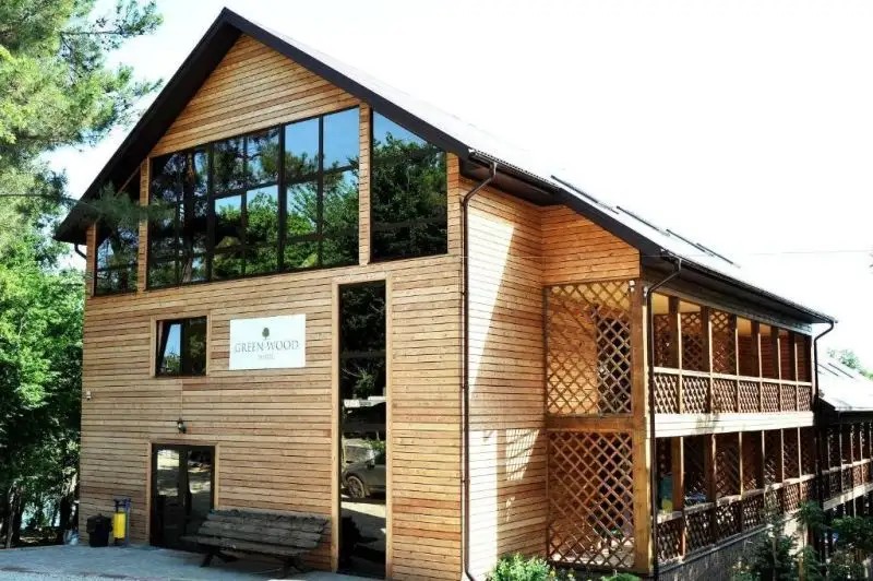 GREEN WOOD HOTEL