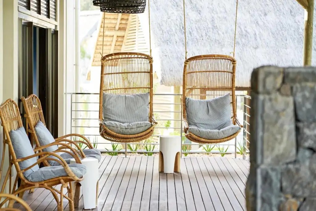 LAGOON ATTITUDE ADULTS ONLY 18+