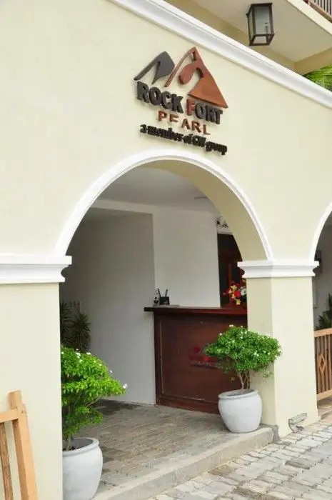 ROCK FORT PEARL