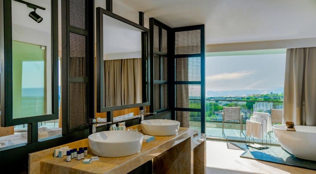 ALARCHA HOTELS & RESORTS