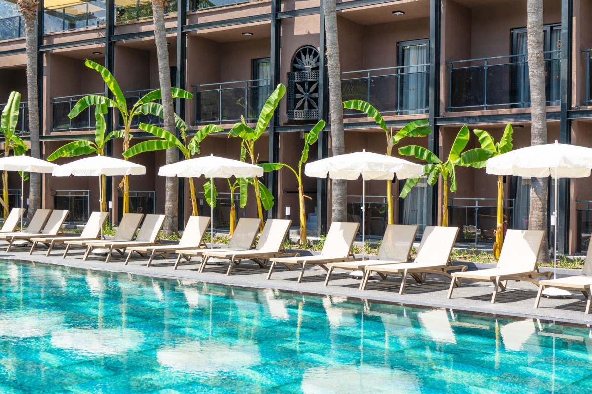 GOLDEN SUN HOTEL