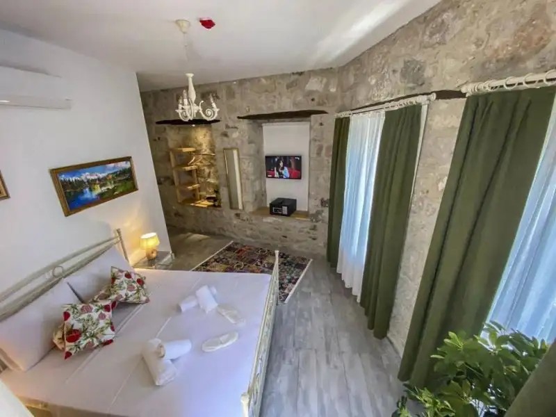 IMZA OTEL ALACATI