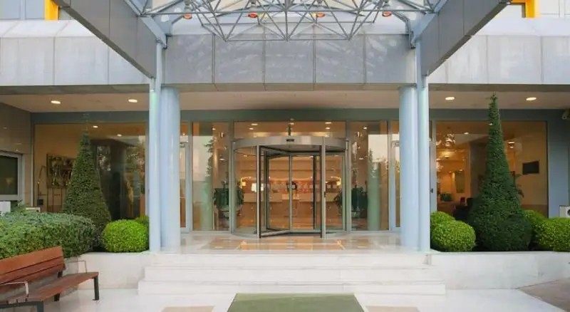HOLIDAY INN ATHENS