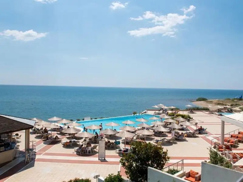 THRAKI PALACE