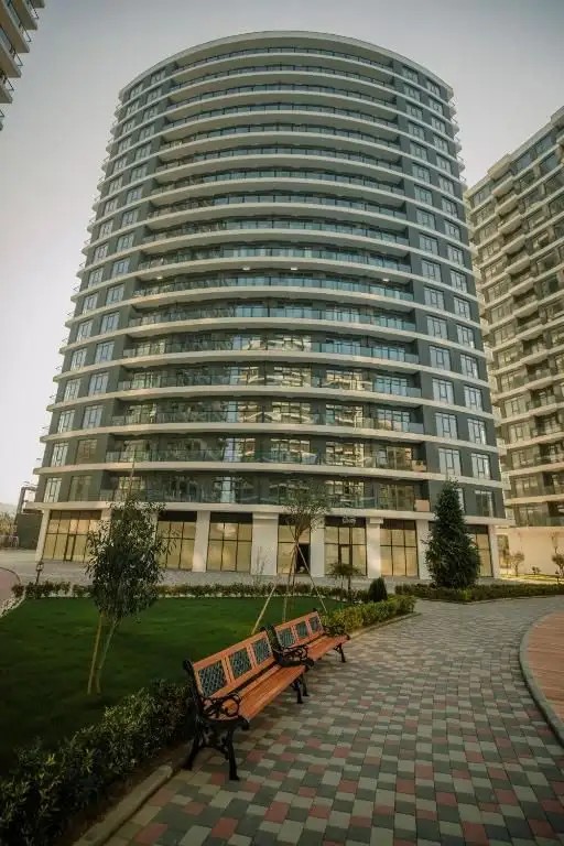 WHITE SAILS RESIDENTIAL