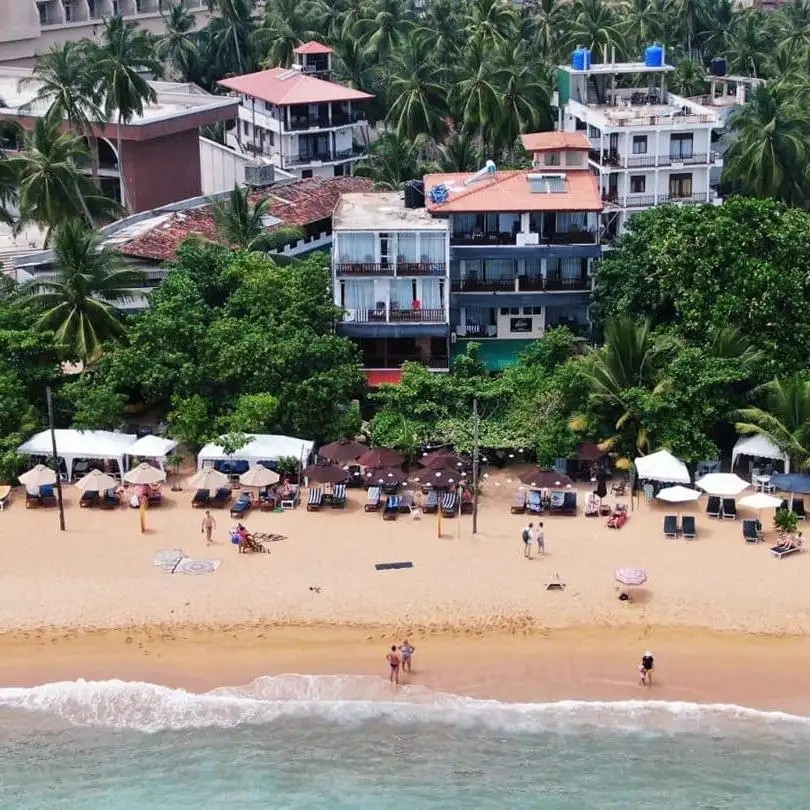 WAVE BEACH RESORT