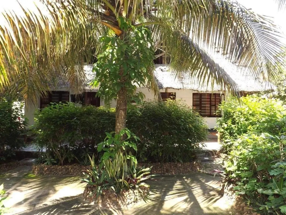BARAKA BEACH BUNGALOWS