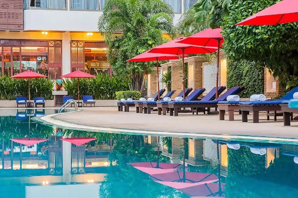 MOUNTAIN BEACH RESORT & CONVENTION CENTER (EX. MOUNTAIN BEACH)
