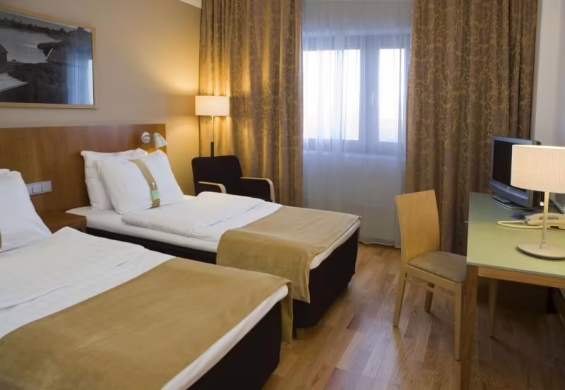 HOLIDAY INN HELSINKI VANTAA AIRPORT
