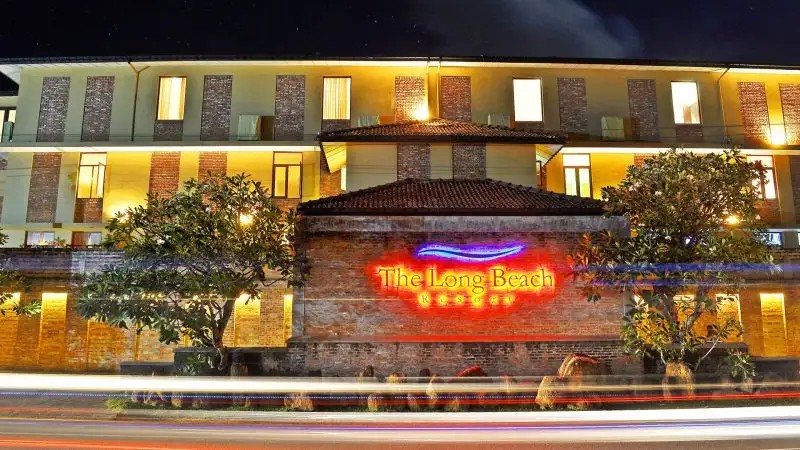 THE LONG BEACH RESORT