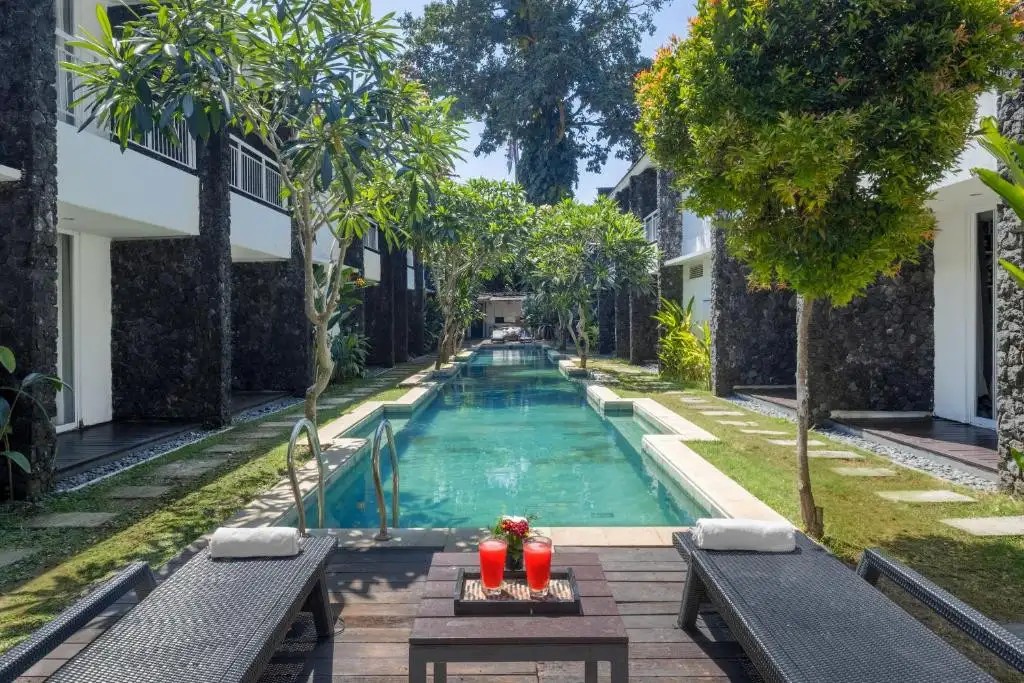 THE KANJENG SUITES AND VILLAS SANUR (EX. ASTANA PENGEMBAK)