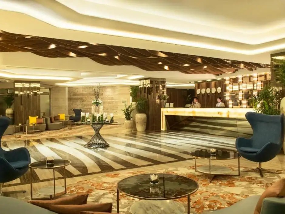 GULF COURT HOTEL BUSINESS BAY