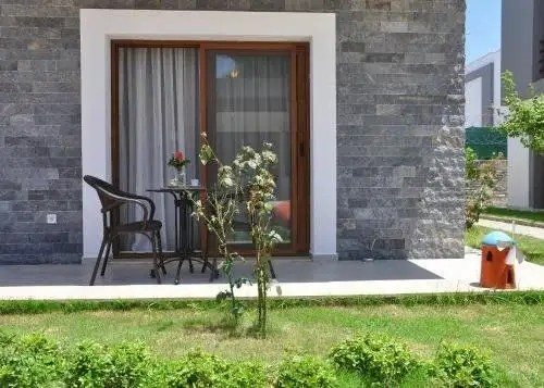 MAYE RESIDENCE