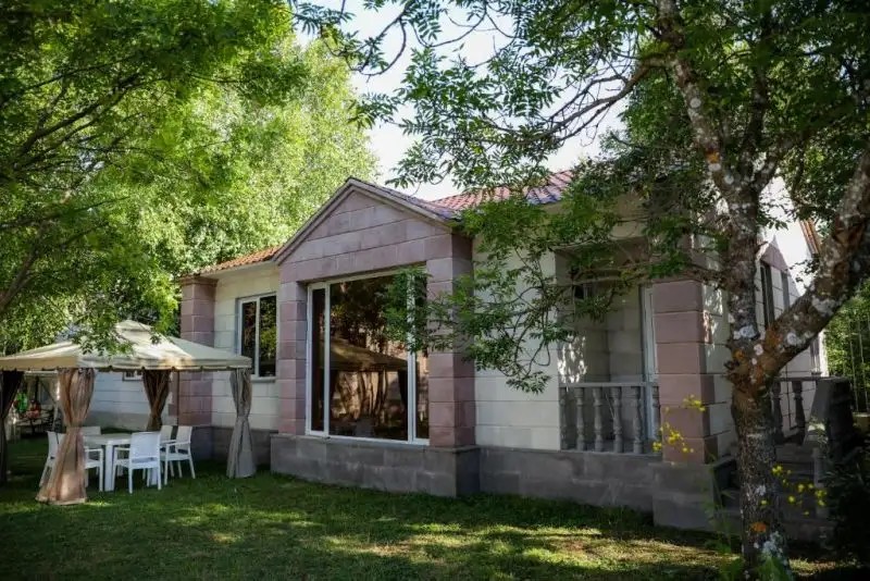 GARDEN INN RESORT SEVAN