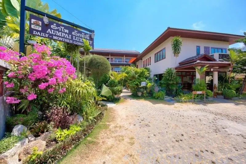 AUMPAI LUXURY
