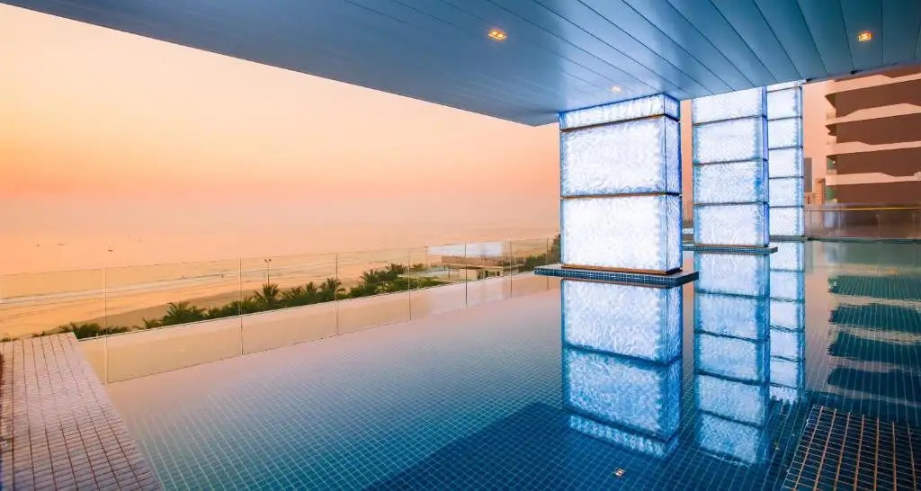 PRINCE HOTEL DANANG (EX. SEL DE MER HOTEL & SUITES)