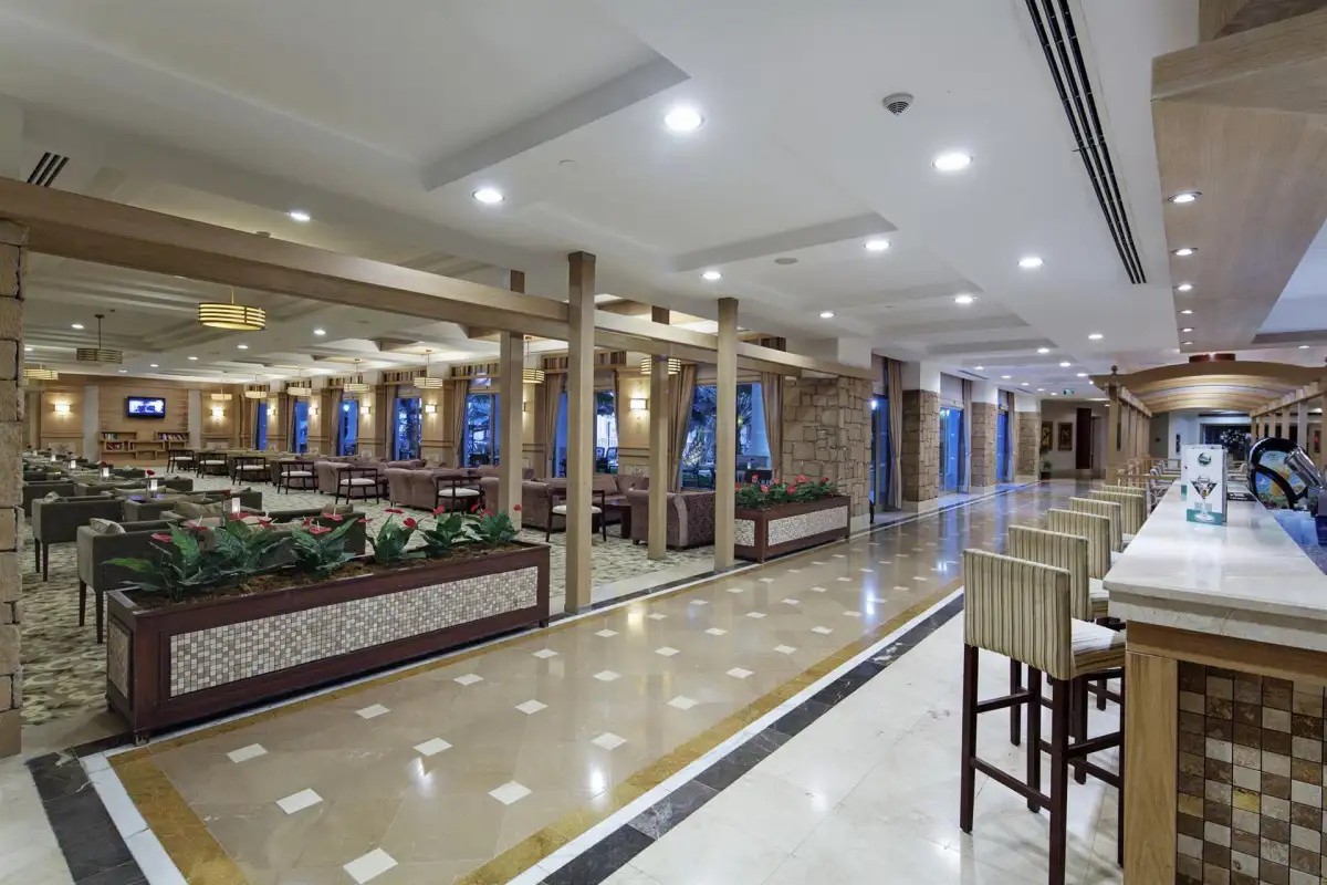 ALBA QUEEN HOTEL