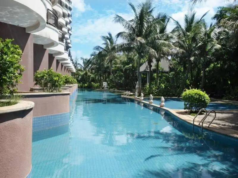 GOLDEN SUNSHINE HOTSPRING RESORT