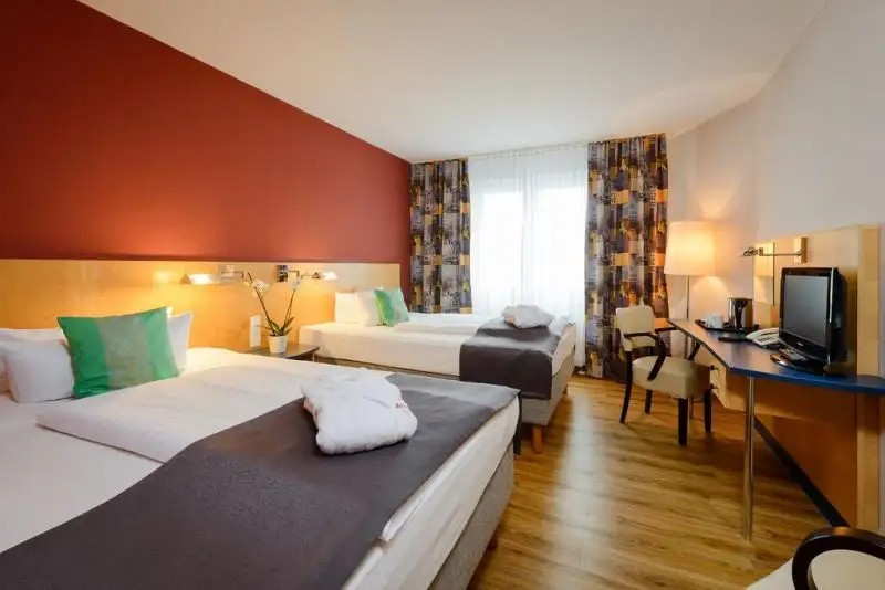 AMEDIA HOTEL DRESDEN ELBPROMENADE (EX. MERCURE HOTEL DRESDEN ELBPROMENADE)