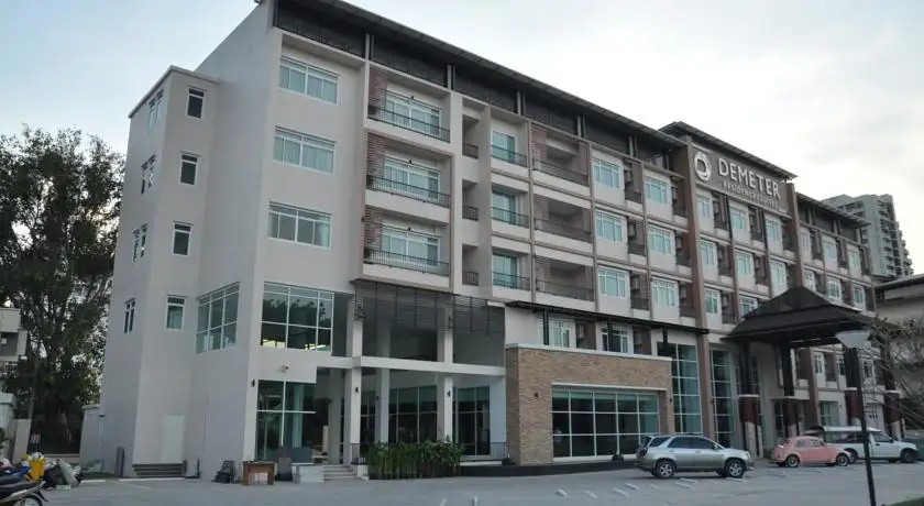 DEMETER RESIDENCES SUITES