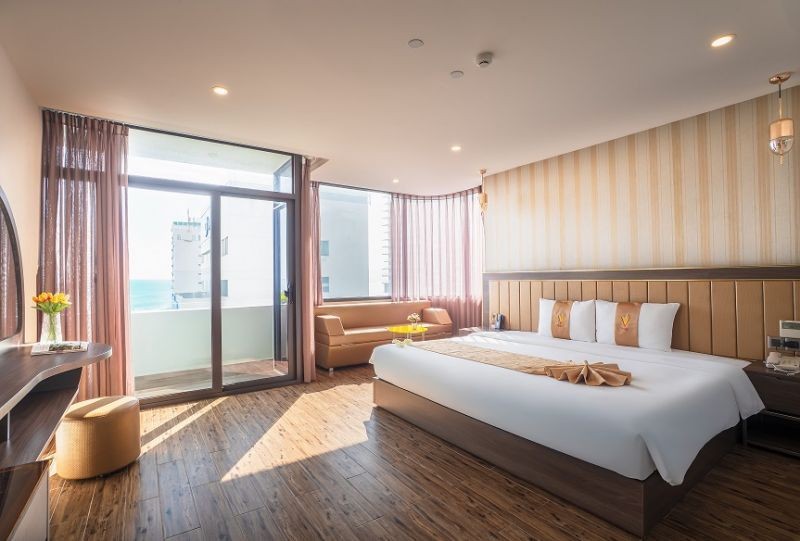 executive partial sea view