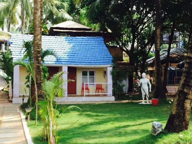 TAHIRA BEACH RESORT