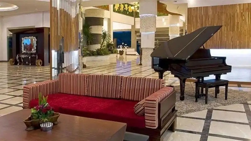 CHATEAU DE BALI