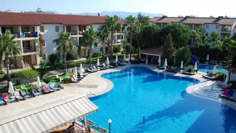 KENTIA HOTEL