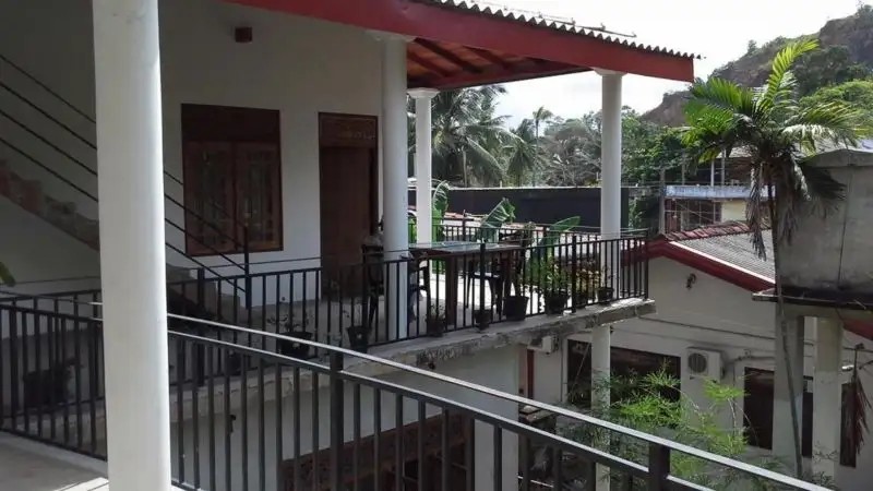 SRIMALIS RESIDENCE