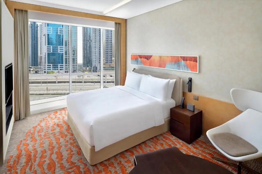 CROWNE PLAZA DUBAI MARINA