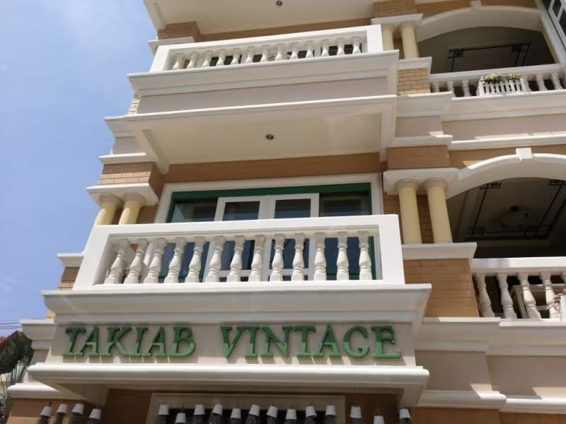 TAKIAB VINTAGE