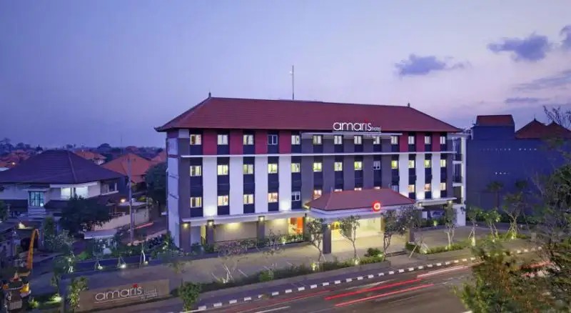 AMARIS TEUKU UMAR