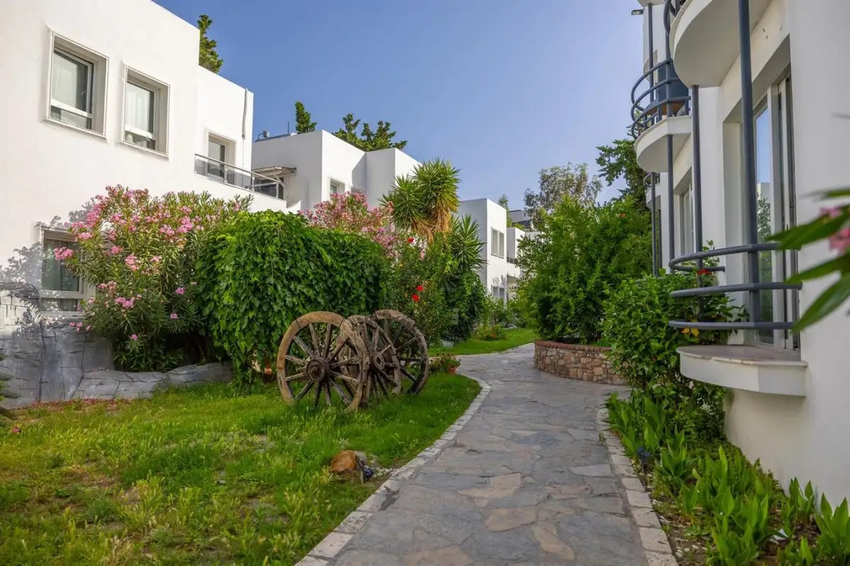 LADONIA HOTELS LEO BEACH RESORT ADULTS ONLY 16+