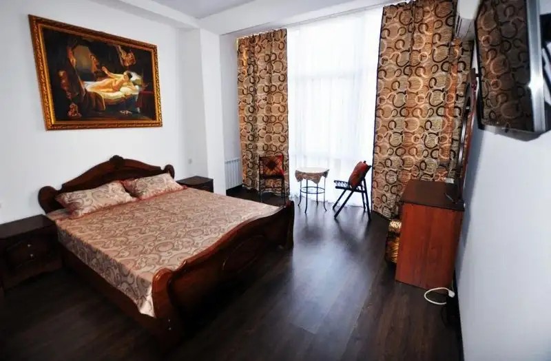 VIP HOUSE