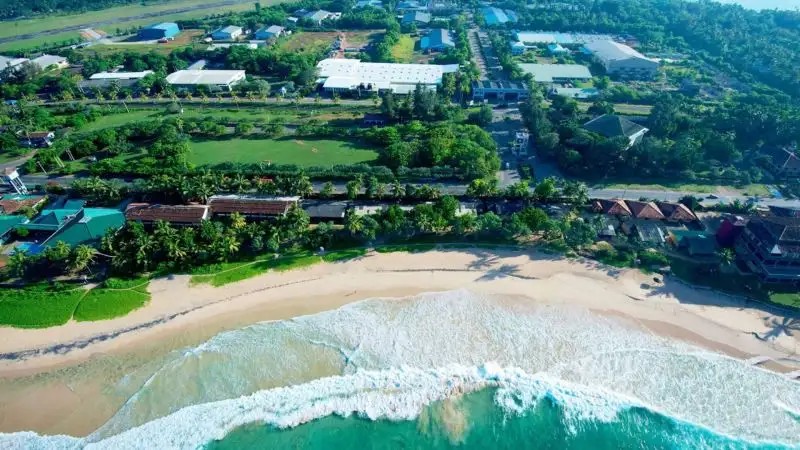 THE LONG BEACH RESORT