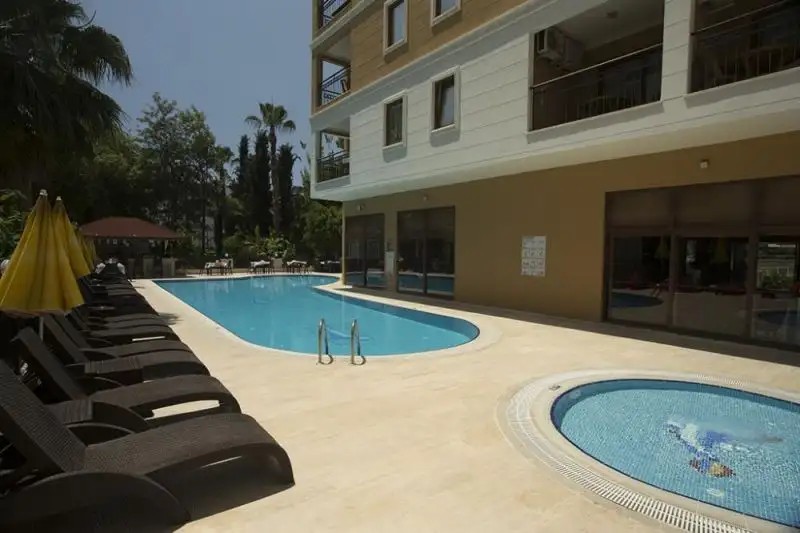 KLEOPATRA MOON SUITE HOTEL (EX. KLEOPATRA TOGAN SUIT,  AZALEA APART)