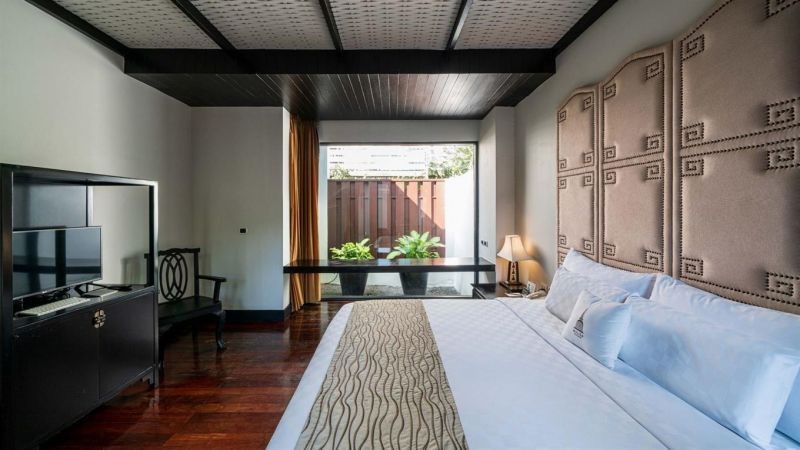 pool villa