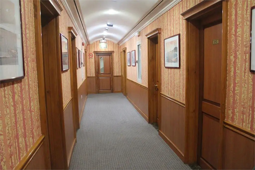 JONRAD HOTEL