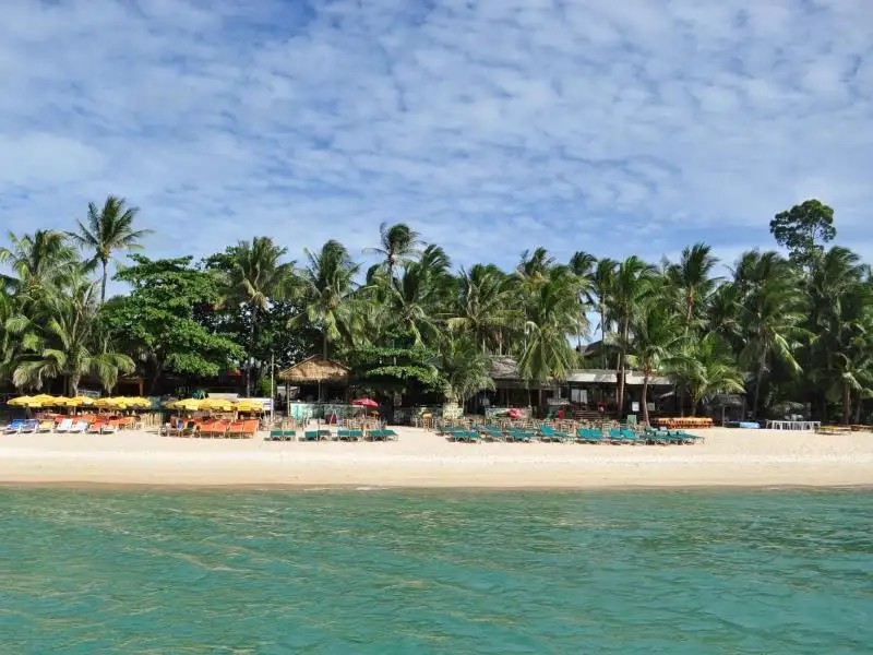 COCO HUT BEACH RESORT