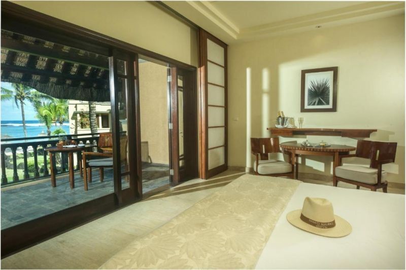 junior suite oceanfront honeymoon deal