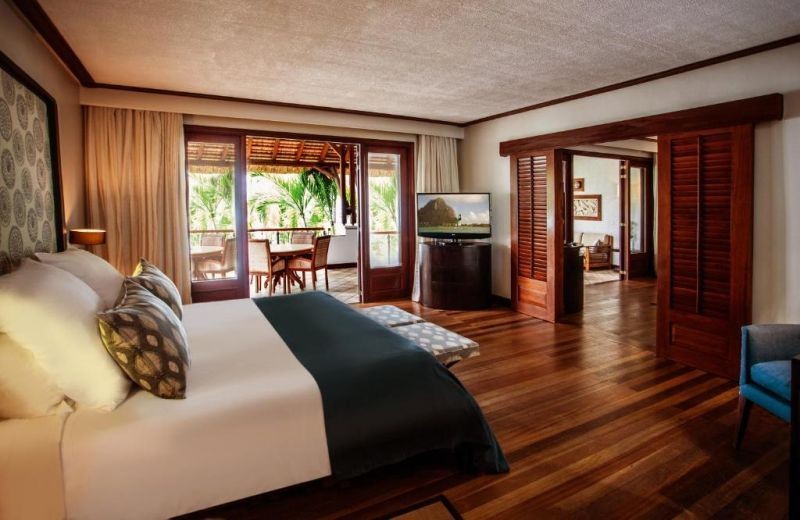 senior suite beachfront