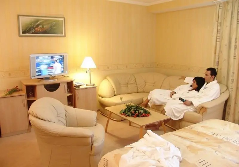 MENDAN MAGIC SPA (ex.DAMONA)