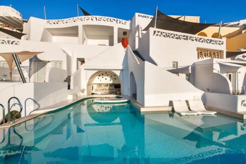 ATHINA LUXURY SUITES