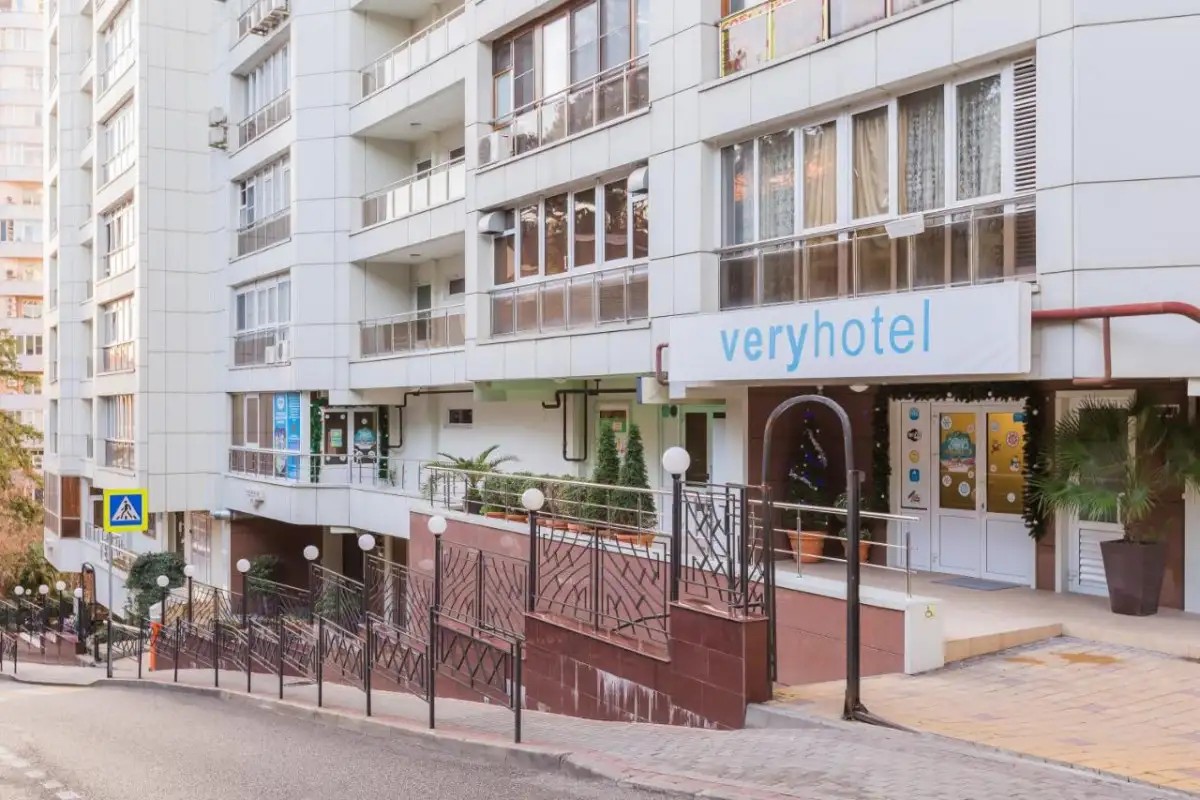 VERYHOTEL