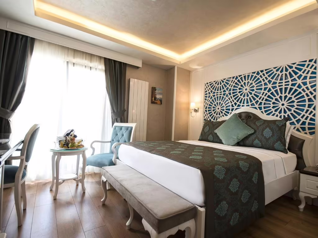 ANTUSA PALACE HOTEL & SPA